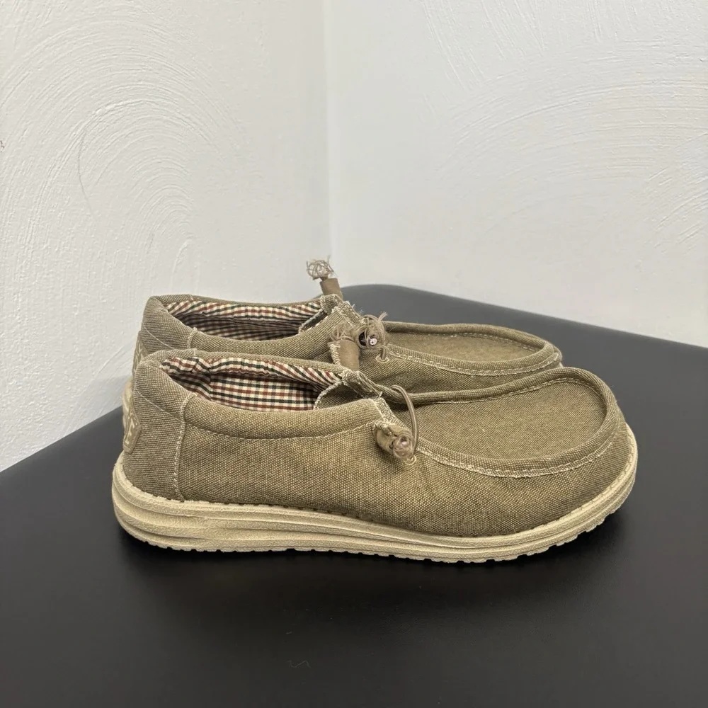 Hey Dude Wally Canvas Nut Men's‎ Slip On Shoes Size 6 Women's Sz 8